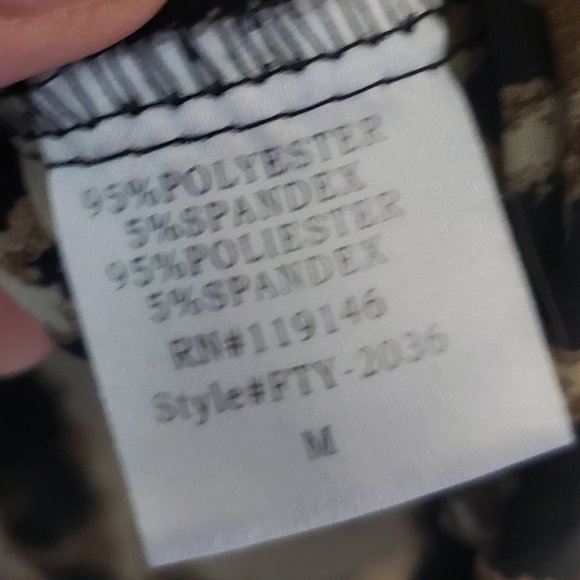 Long flowy leopard print blouse - Picture 4 of 4